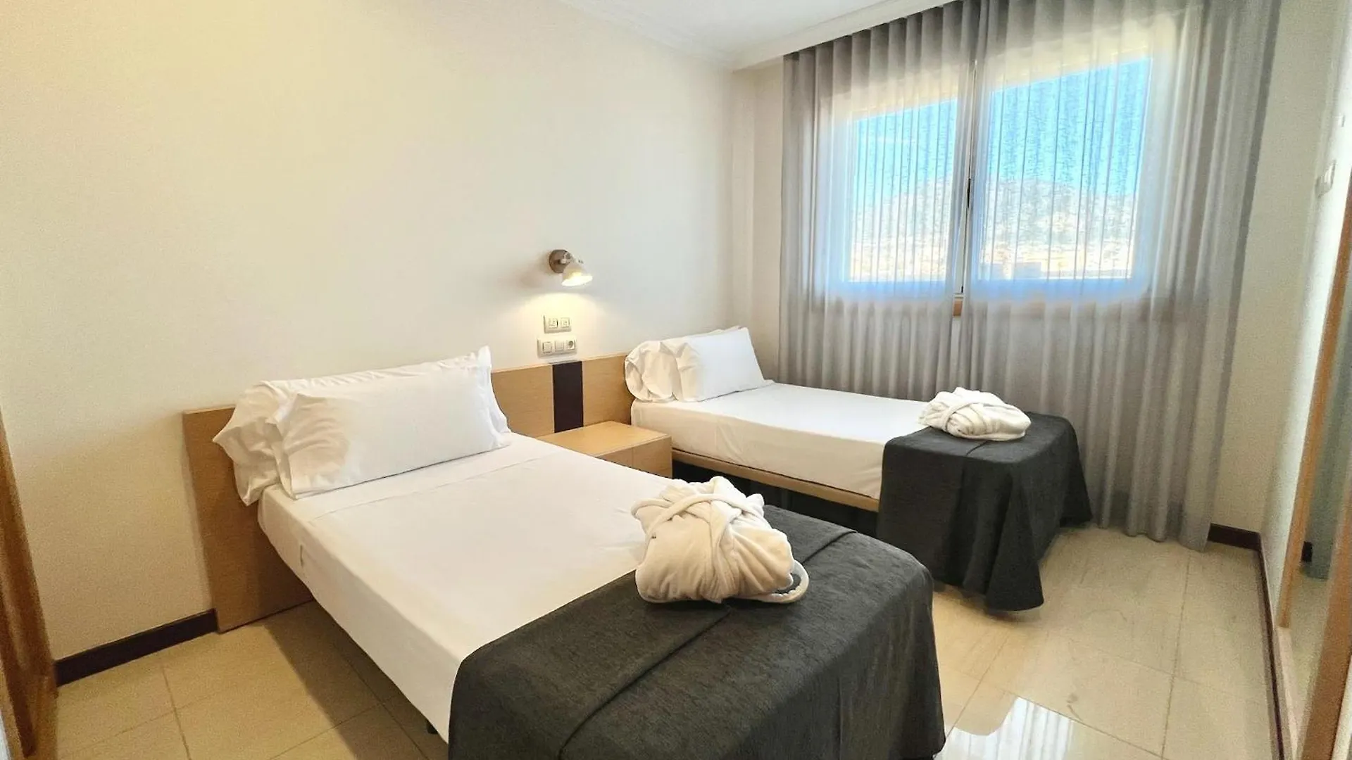 Apartamentos Mediterraneo Real Fuengirola 0*,  Spain